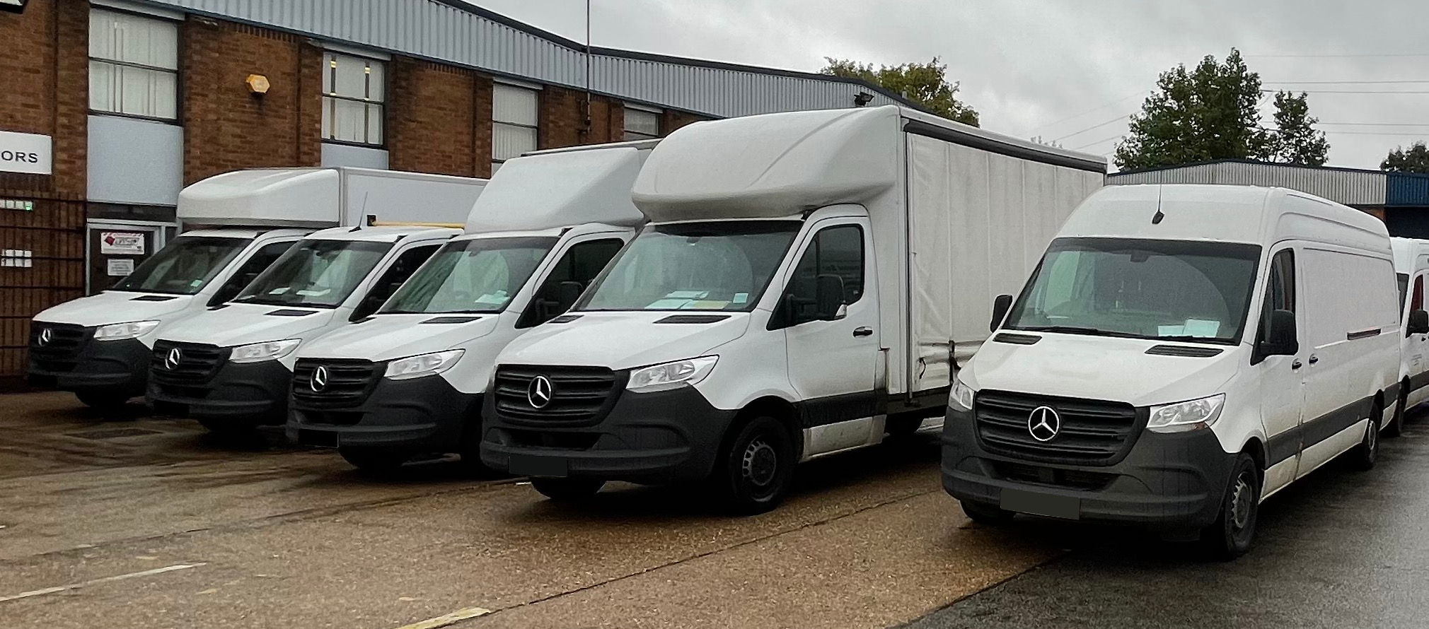 Antique Furniture Delivery Coventry. Coventry Courier Service